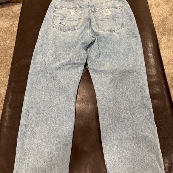 NWT - American Eagle 90s Highest Rise Boyfriend Jeans Blown Out Blue - Size 12 - Picture 2 of 12
